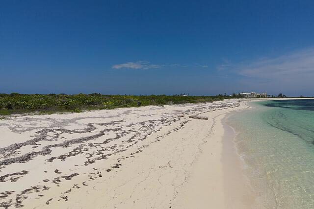 Beach Front Vacant Land - Century21 Erishar-Properties