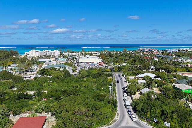 Vacant Road Front Residential Property - Century21 Erishar-Properties